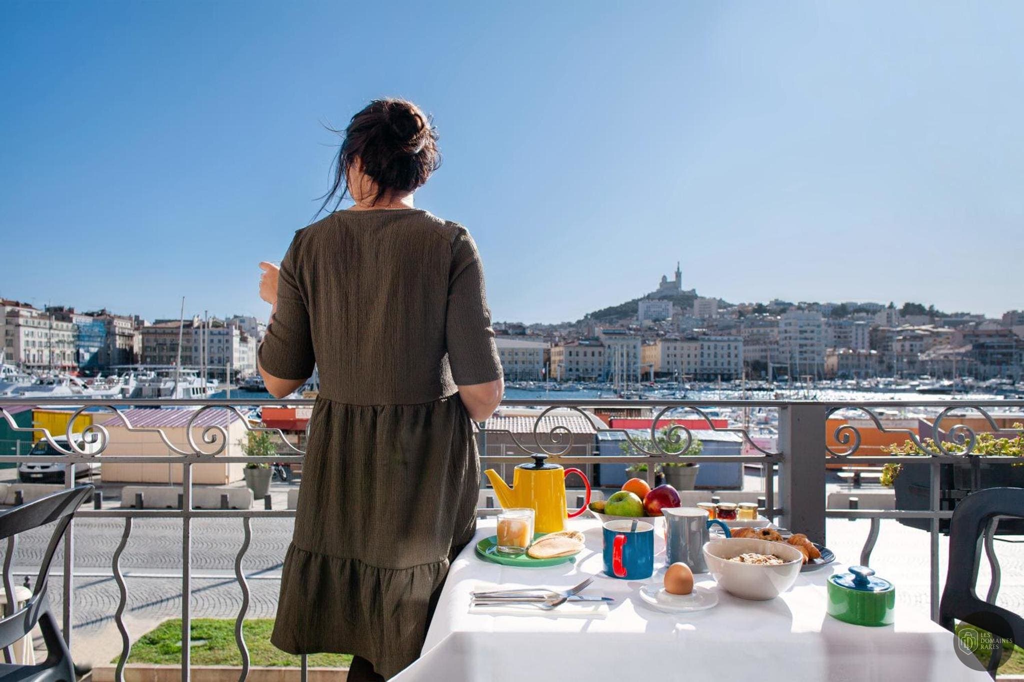 Écoute du Port — Extérieur