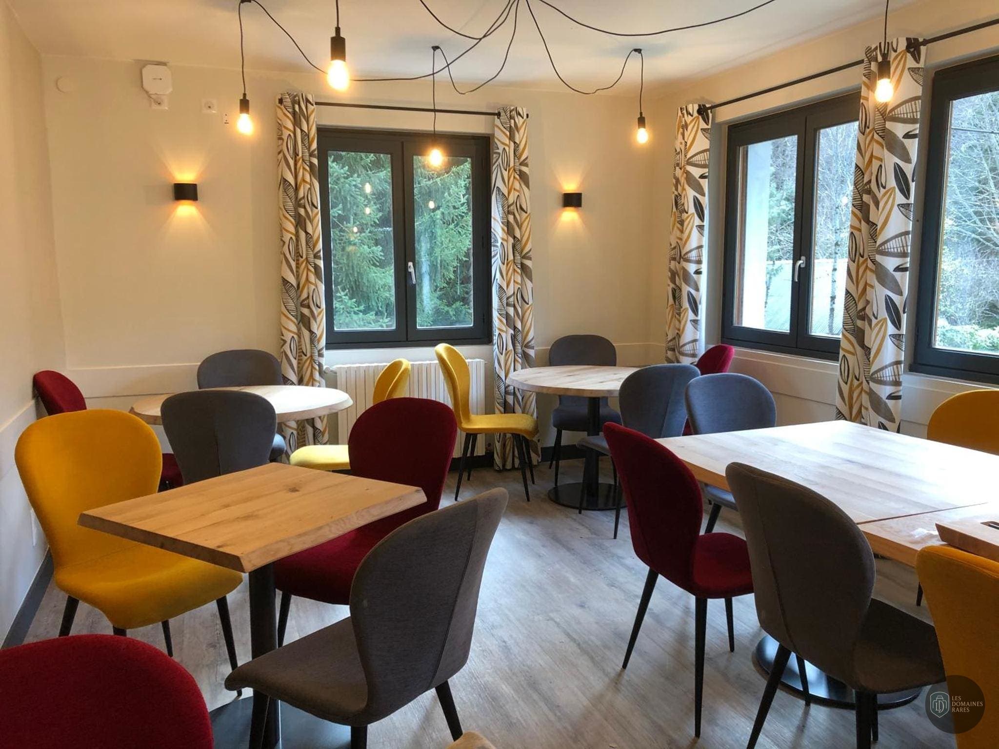 Espace intérieur de l'hôtel Ô Chiroulet en Occitanie