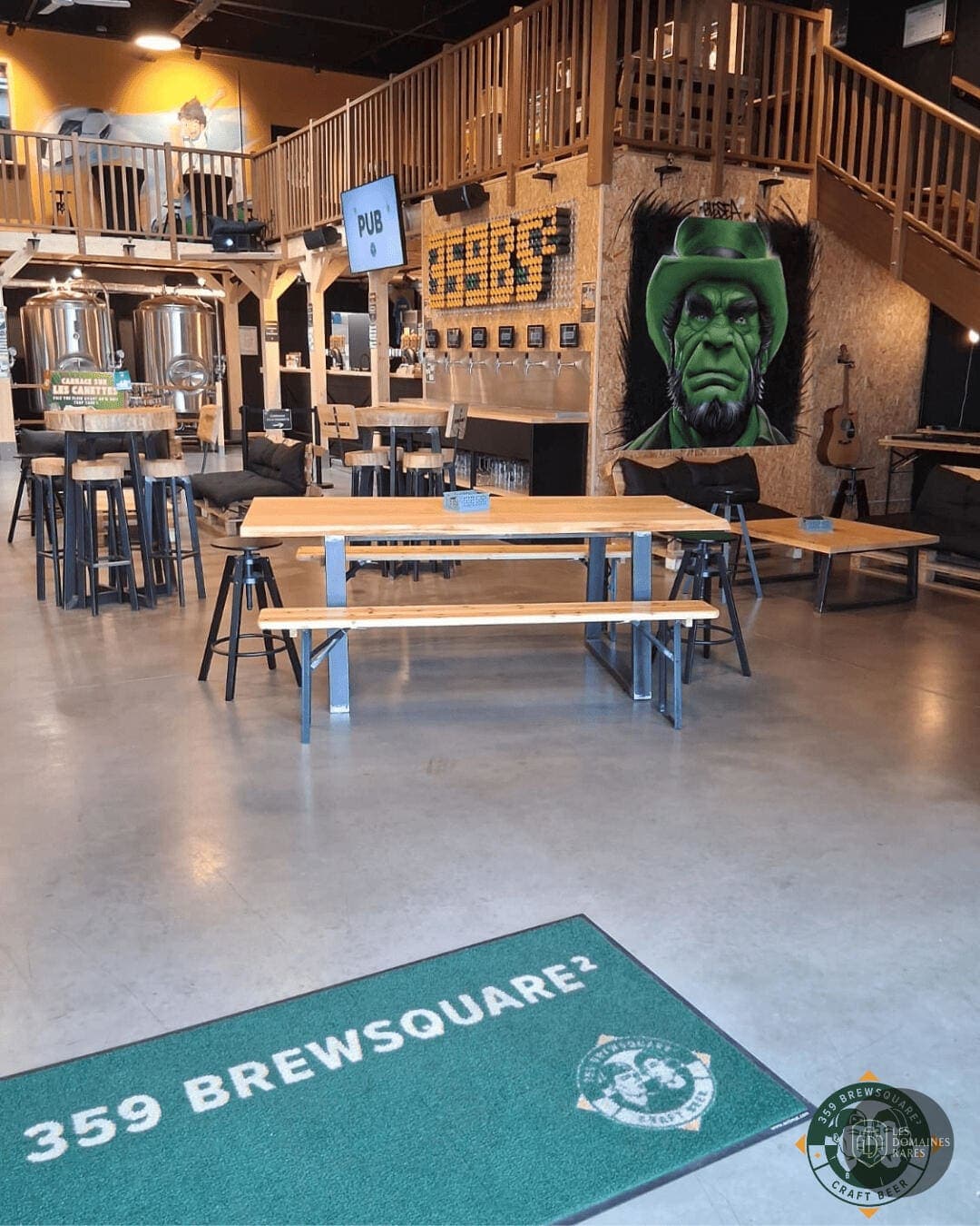 Vue extérieure du lieu 359 BrewSquare à Tourlaville en Normandie