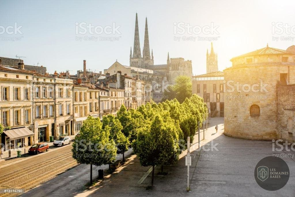 Vue extérieure de l'hôtel 3B Hotel de Bordeaux en Nouvelle-Aquitaine