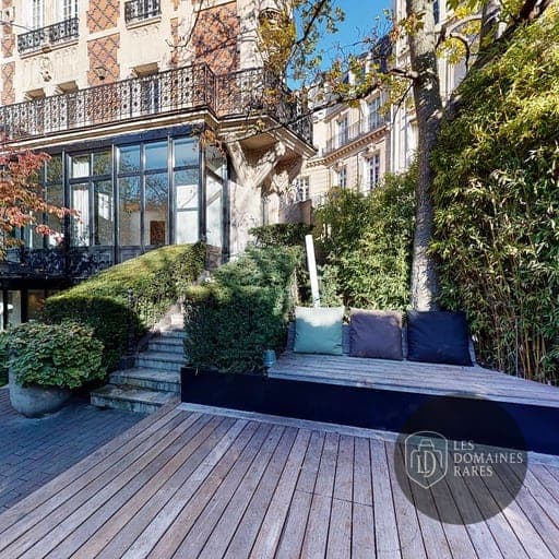 Vue extérieure de l'hôtel 6 Mandel à Paris en Île-de-France
