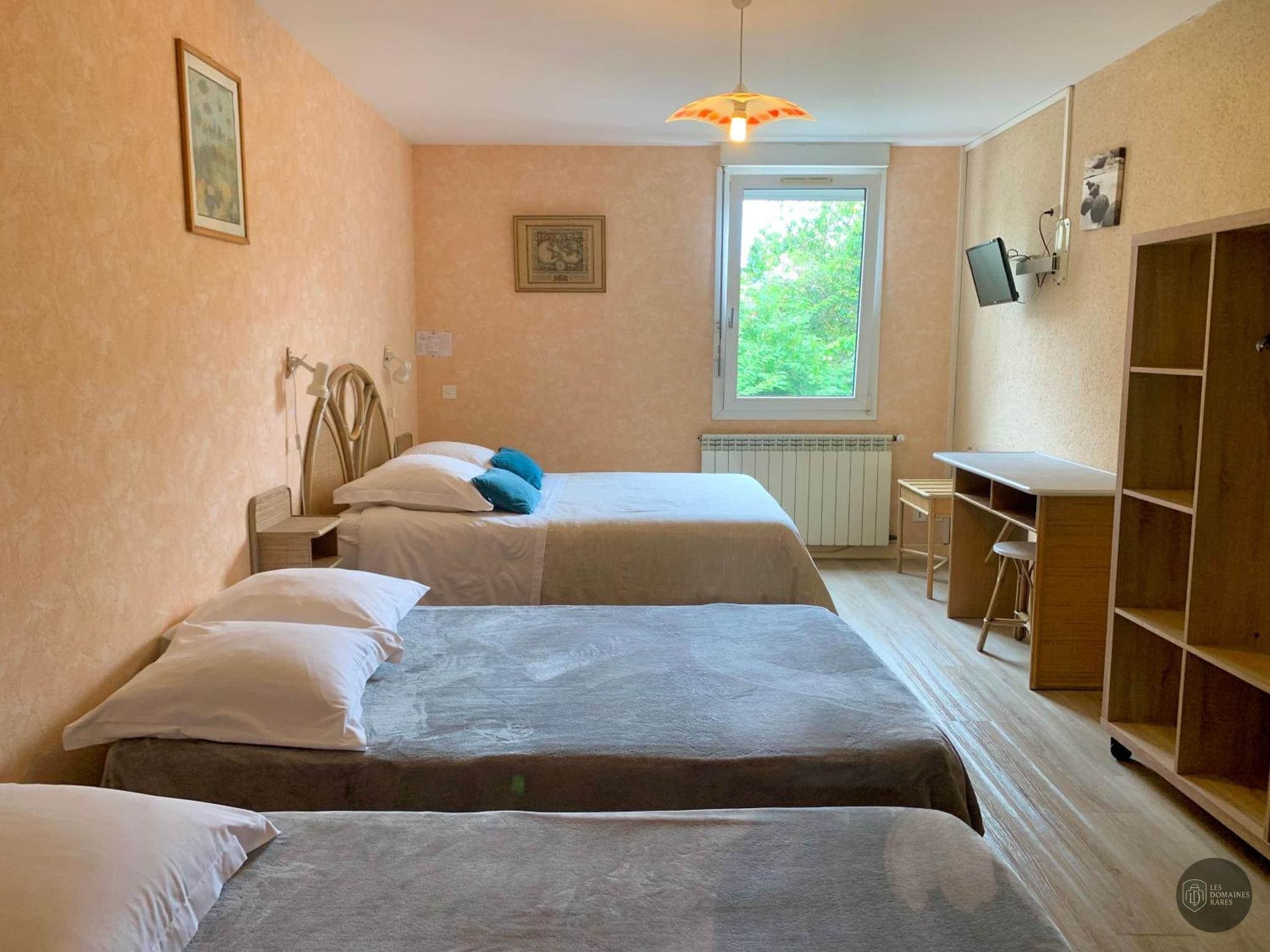 Chambre du lieu A La Porte Saint Jean à La en Nouvelle-Aquitaine - séminaire creuse (23)