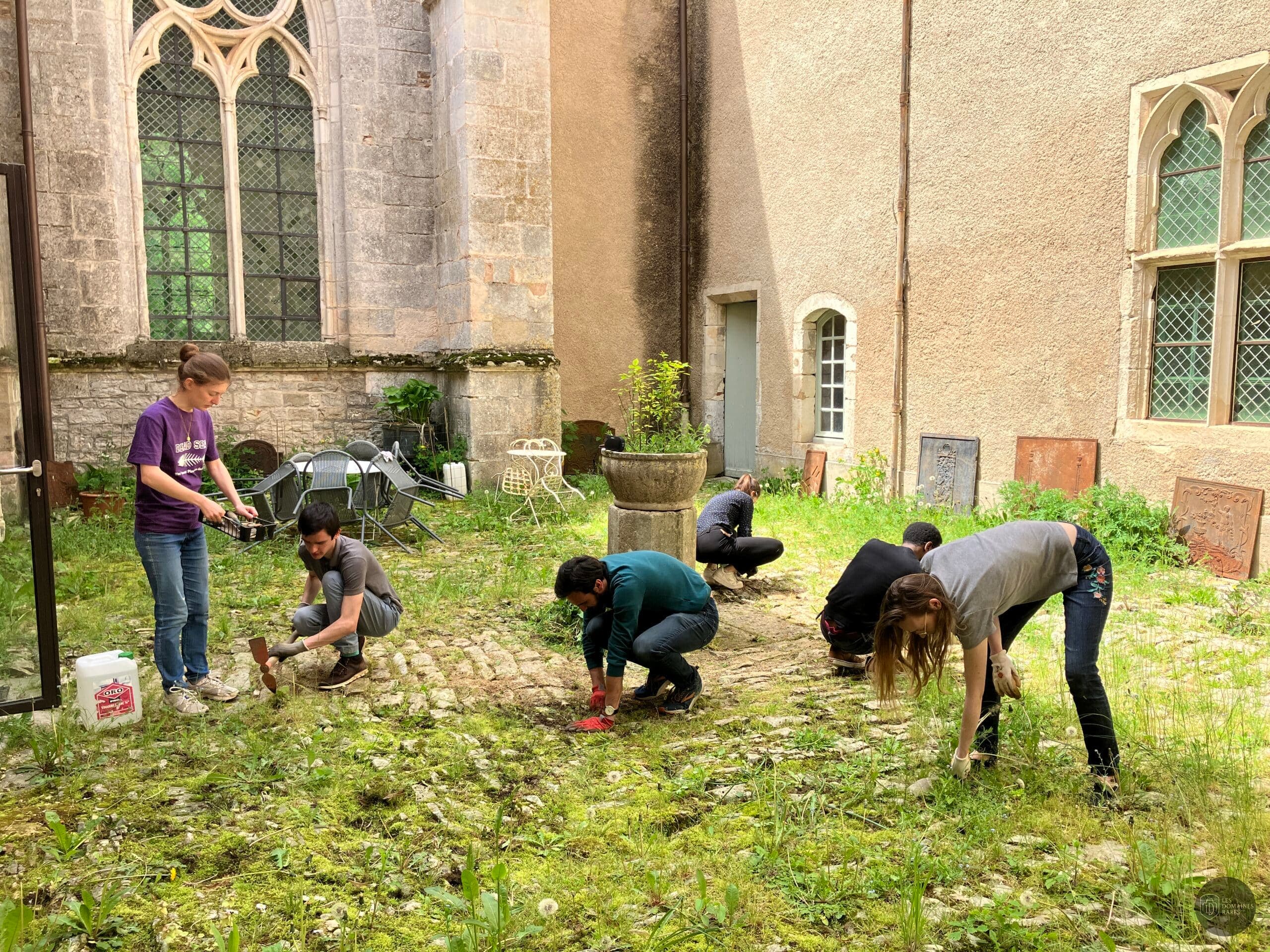 Vue extérieure de l'abbaye Abbaye de Reigny en Bourgogne-Franche-Comté