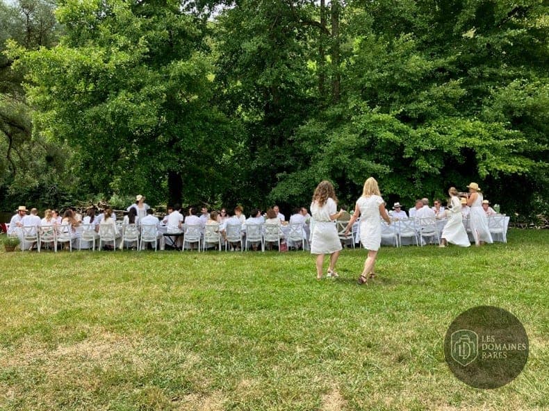 Vue extérieure de l'abbaye Abbaye de Reigny en Bourgogne-Franche-Comté