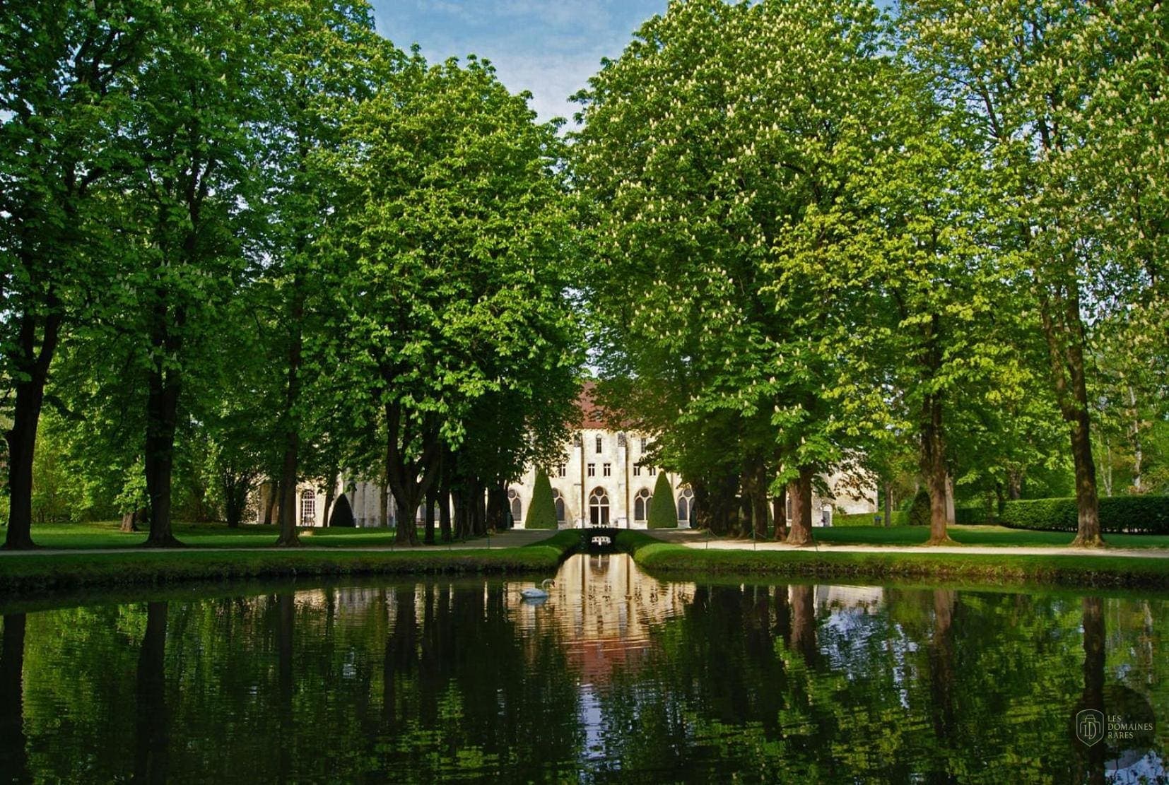 Vue extérieure de l'abbaye Abbaye de Royaumont en Île-de-France