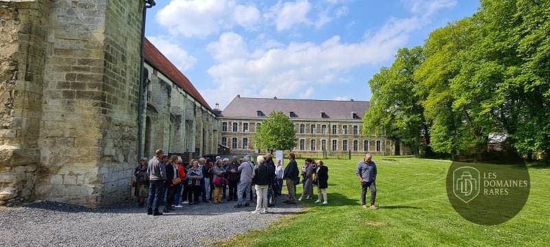 Vue extérieure de l'abbaye Abbaye de Vaucelles à Les en Hauts-de-France