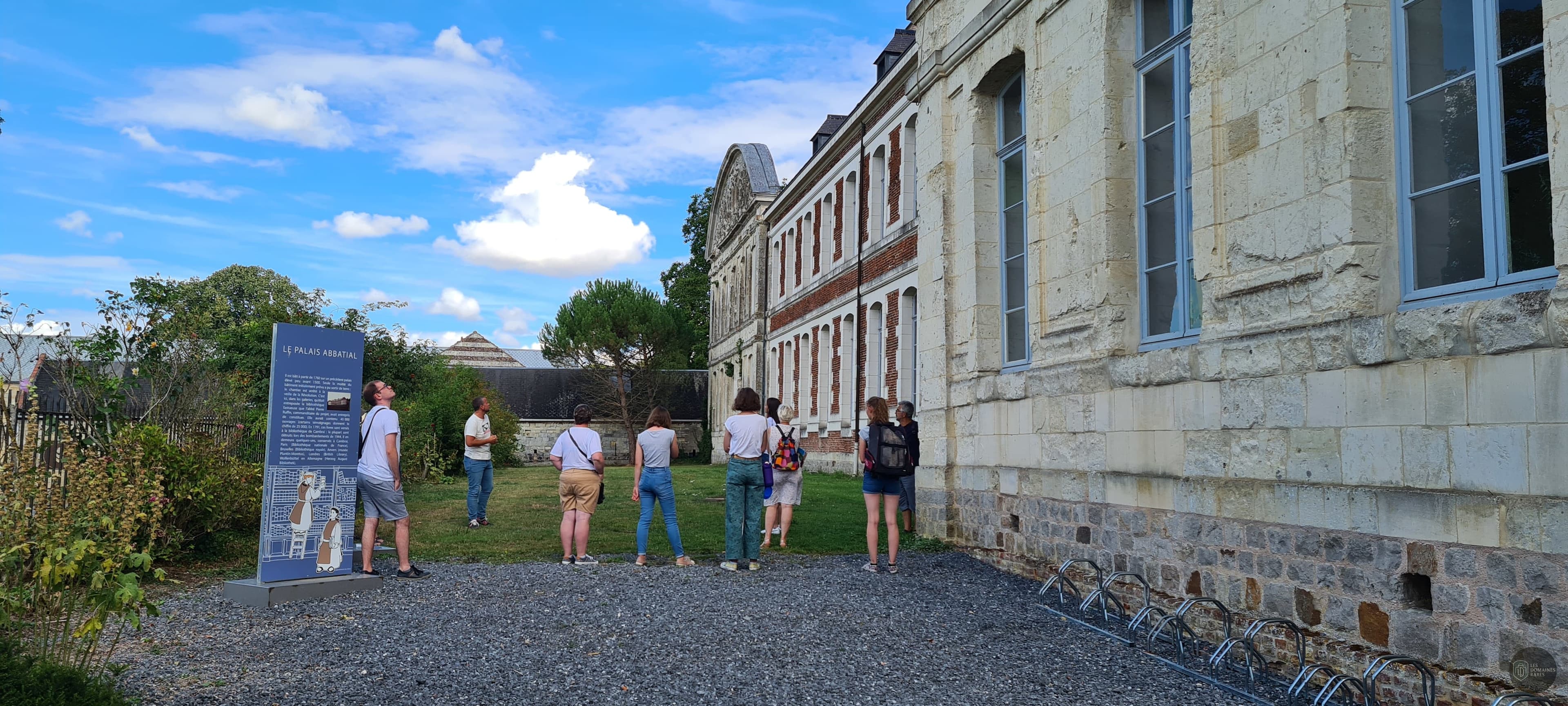 Vue extérieure de l'abbaye Abbaye de Vaucelles à Les en Hauts-de-France