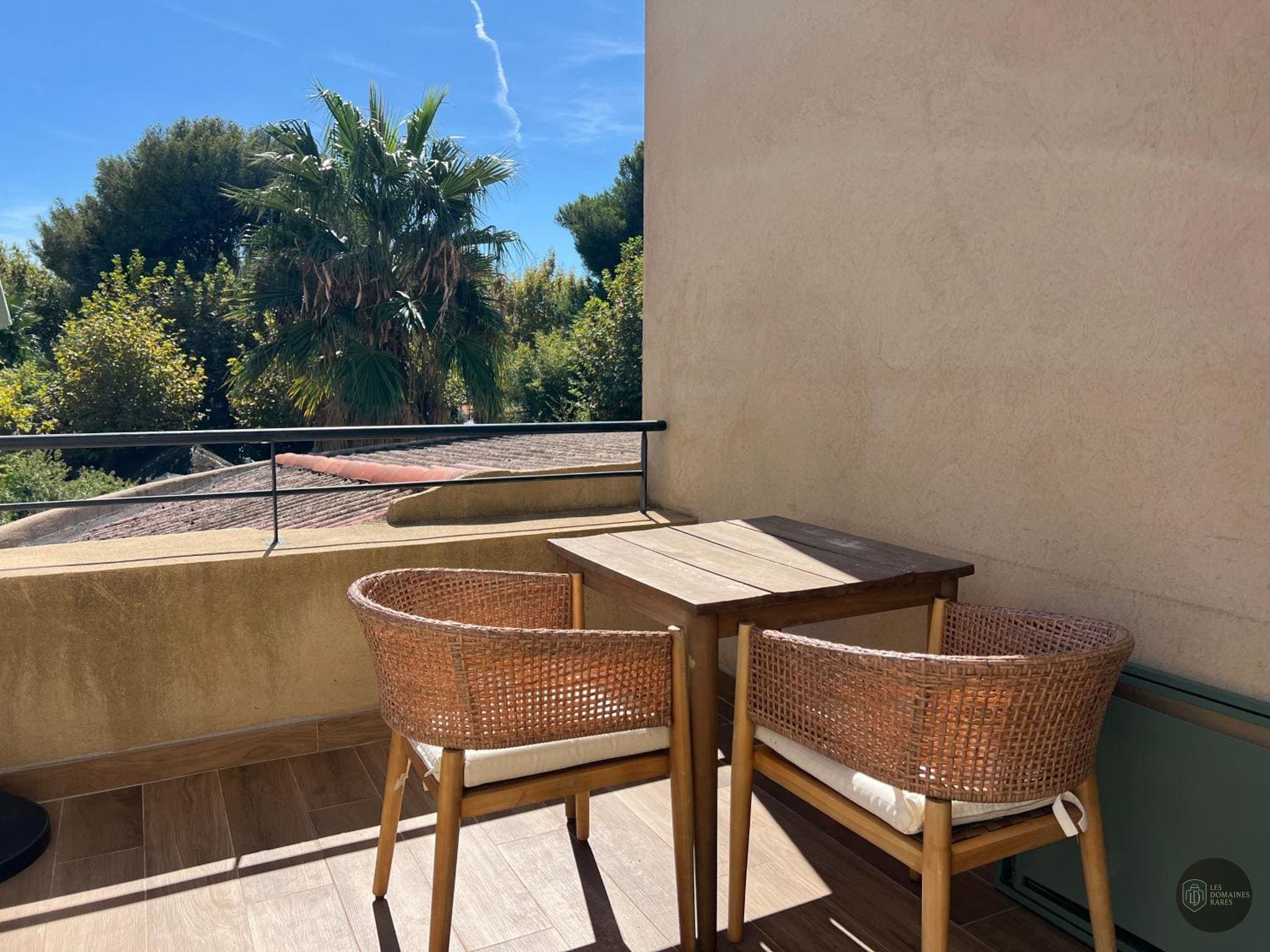 Vue extérieure de l'hôtel Adonis Sanary en Provence-Alpes-Côte d'Azur