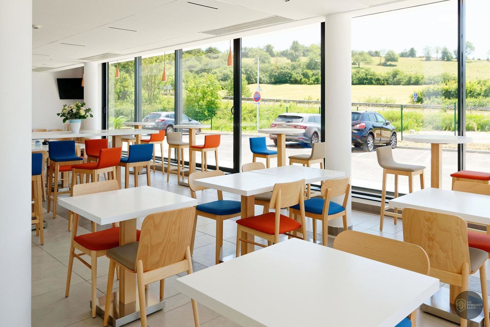 Espace intérieur de l'hôtel Akena Besançon en Bourgogne-Franche-Comté