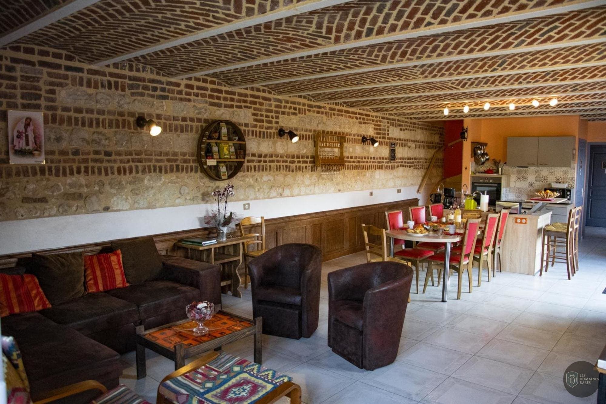 Albert and Co — Intérieur