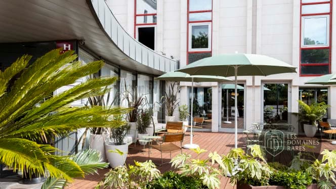 Terrasse extérieure du restaurant