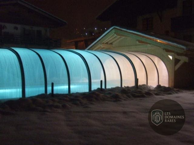 Piscine et activités de l'hôtel Alpen Roc à La en Auvergne-Rhône-Alpes