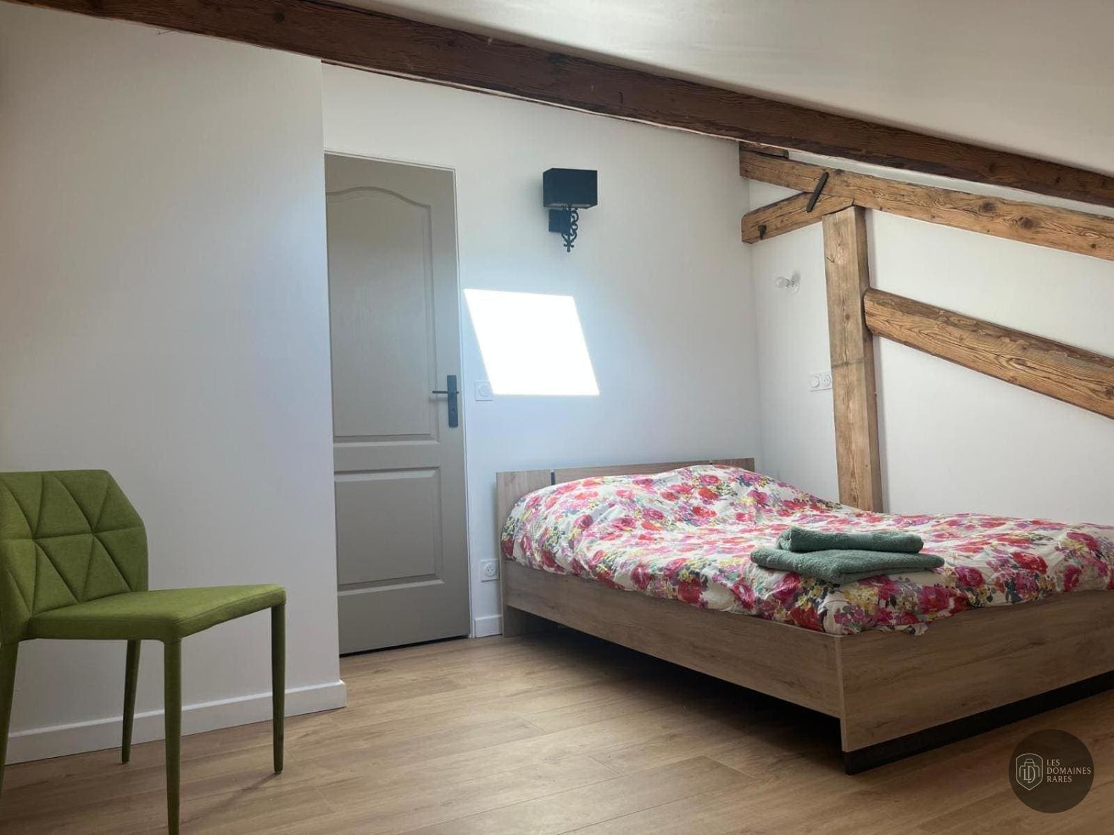 Chambre de l'hôtel Ambiance Patio à Limas en Auvergne-Rhône-Alpes - séminaire limas