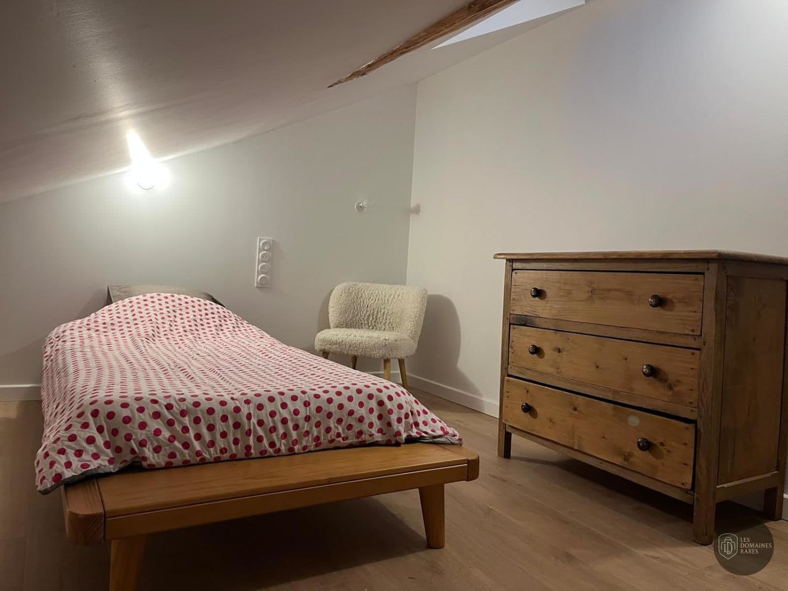Chambre de l'hôtel Ambiance Patio à Limas en Auvergne-Rhône-Alpes