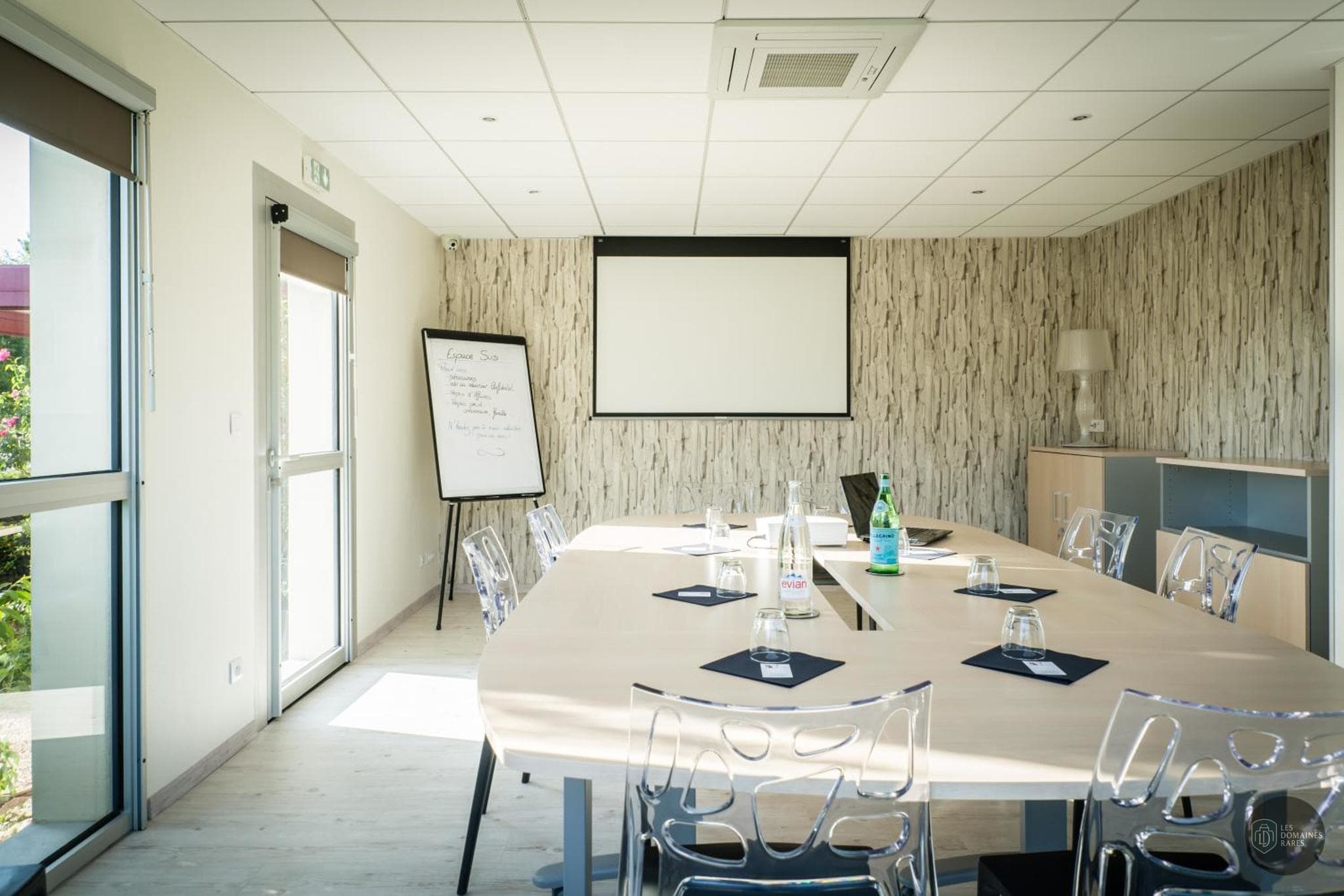 Salle de réunion 1 de l'hôtel Ambotel en Auvergne-Rhône-Alpes