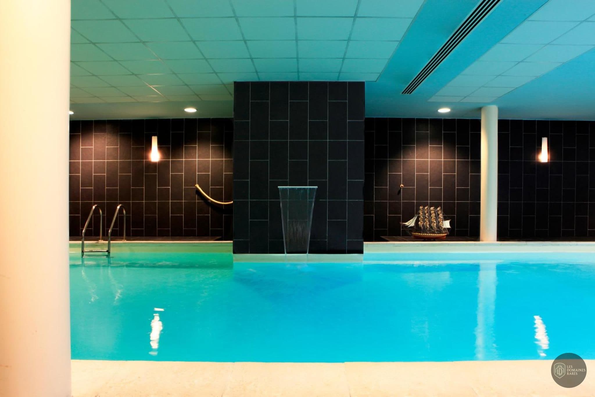 Piscine et activités de l'hôtel Amiral Hotel à Paris en Île-de-France