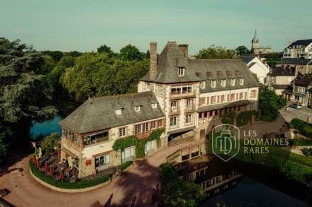Vue aérienne de la façade principale