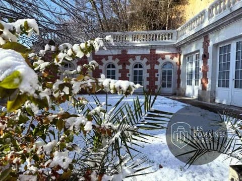 Cour intérieure sous la neige