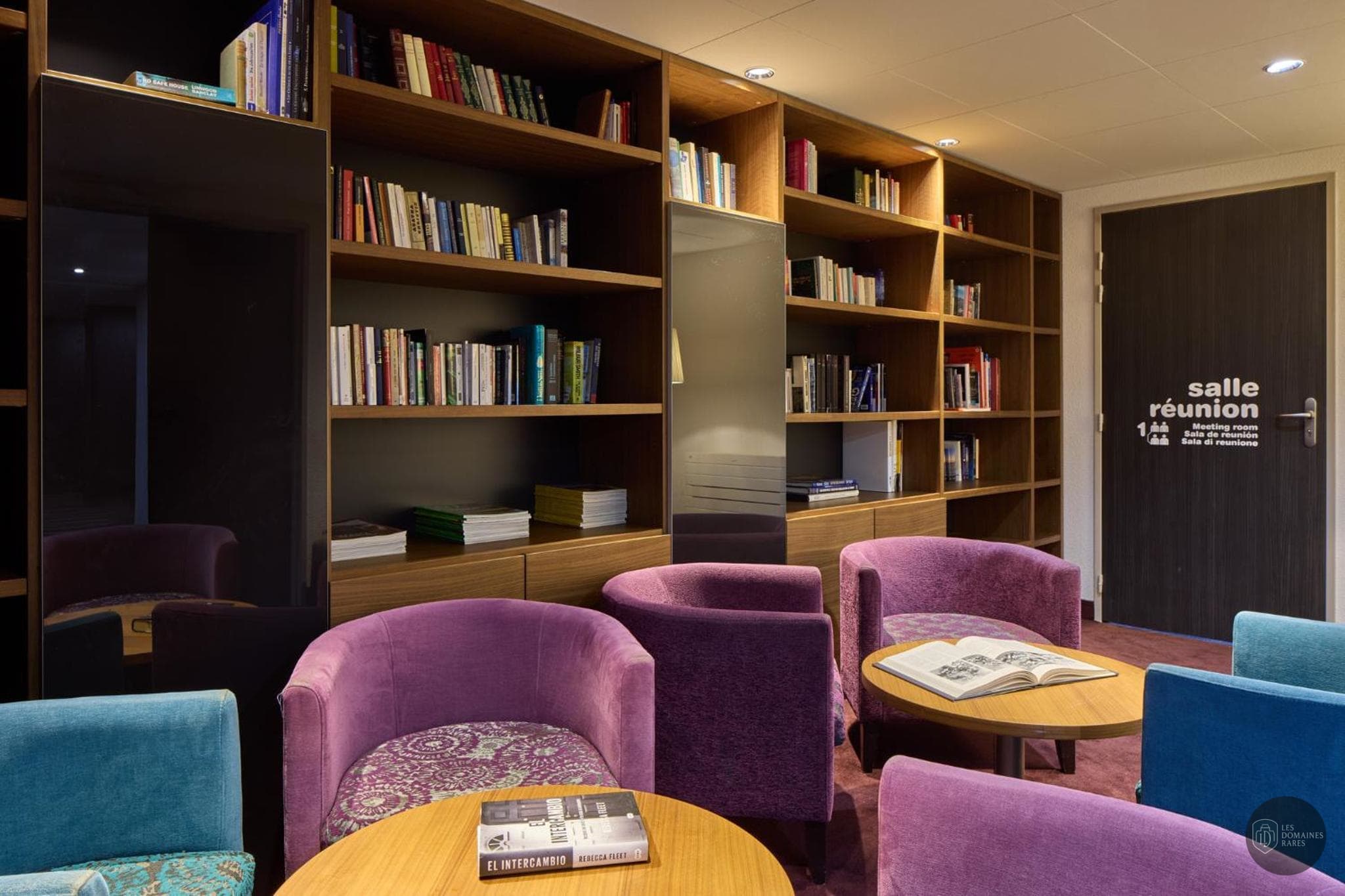 Espace intérieur de l'hôtel Astrid Hôtel à Lourdes en Occitanie