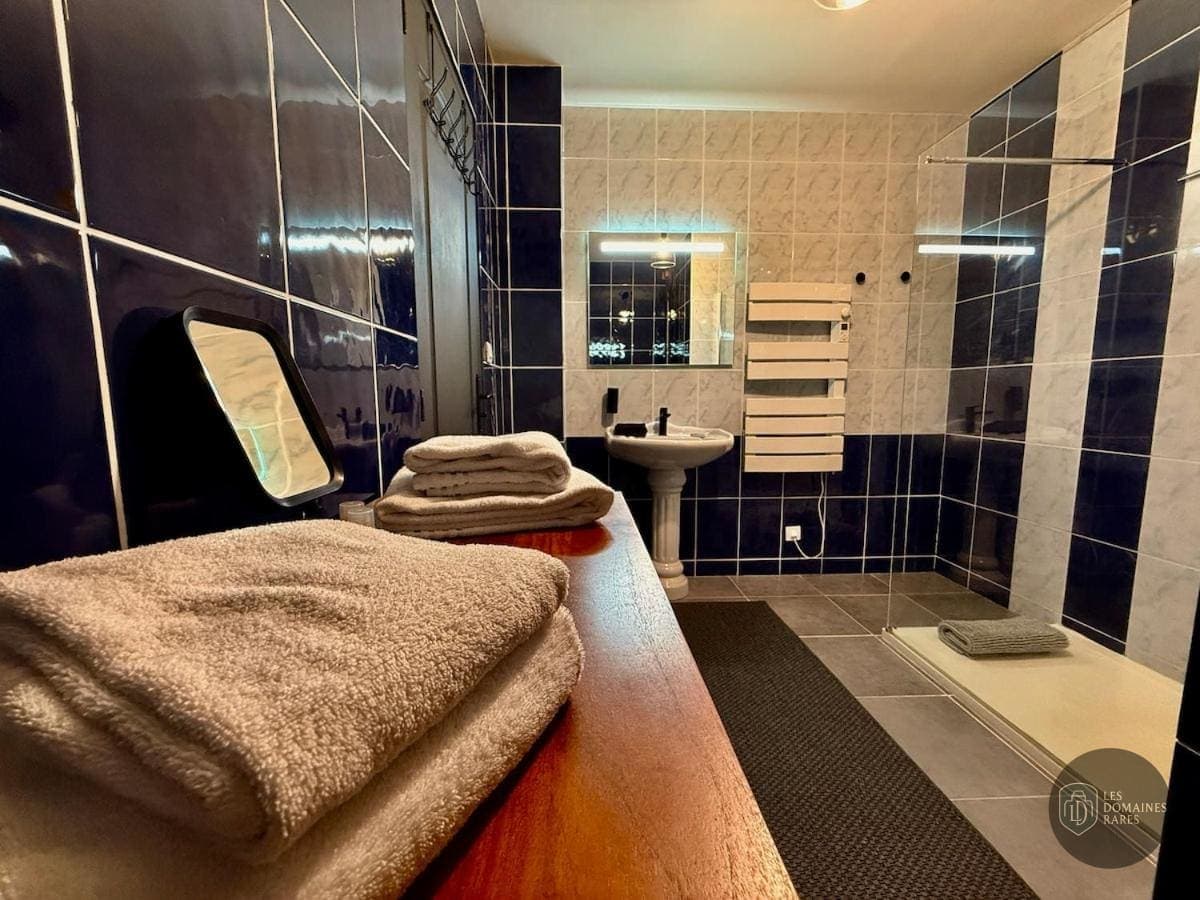 Salle de bain du moulin Atelier du France à Paris en Île-de-France