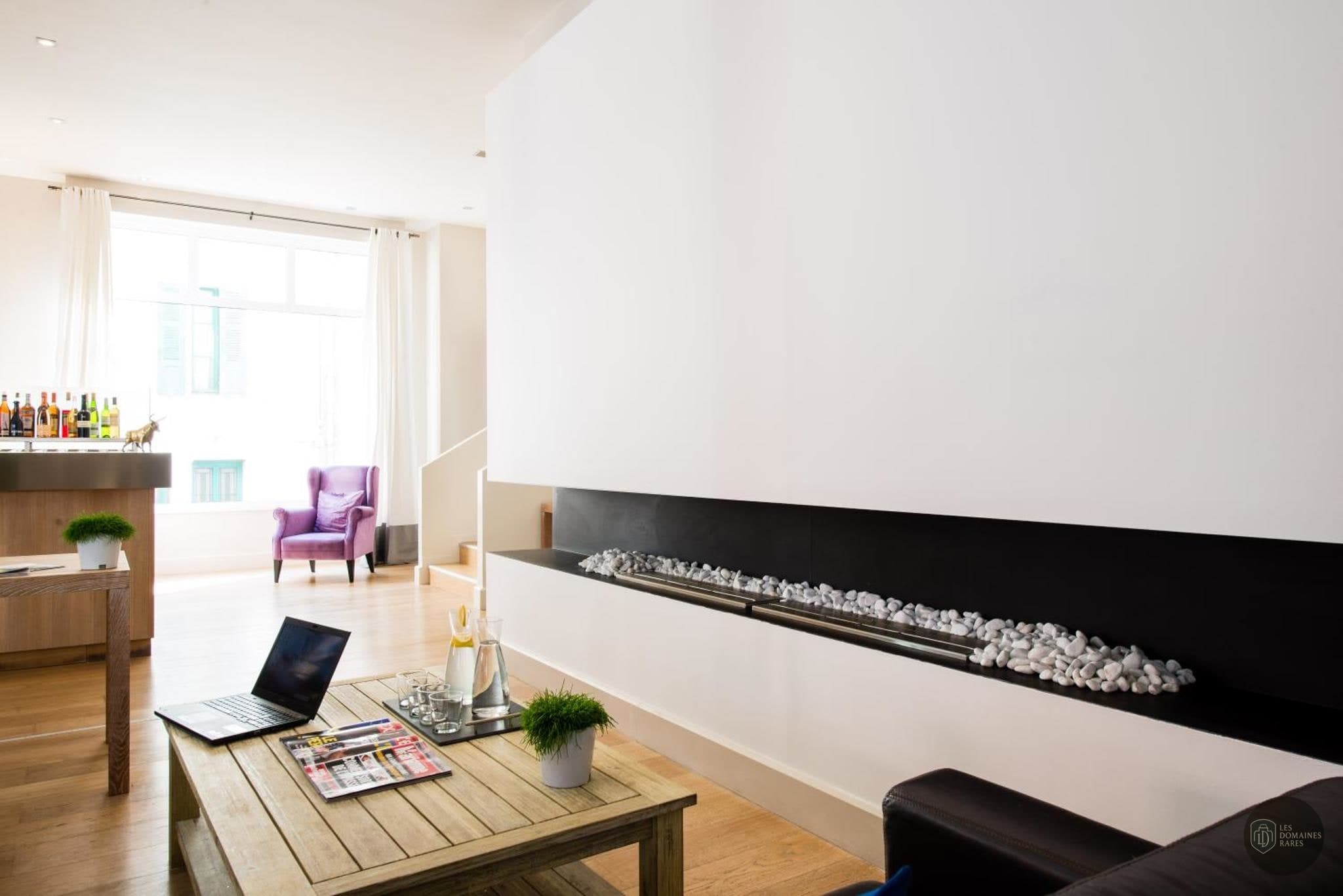 Espace intérieur de l'hôtel Atrium Hôtel à Valence en Auvergne-Rhône-Alpes