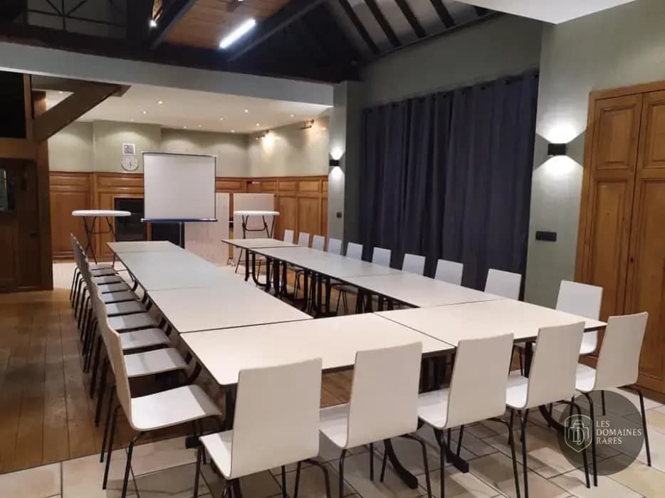 Salle de réunion 4 du lieu Au 751 à Mérignies en Hauts-de-France