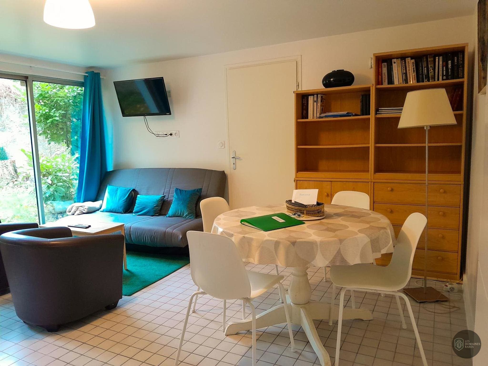 Au Bureau — Intérieur