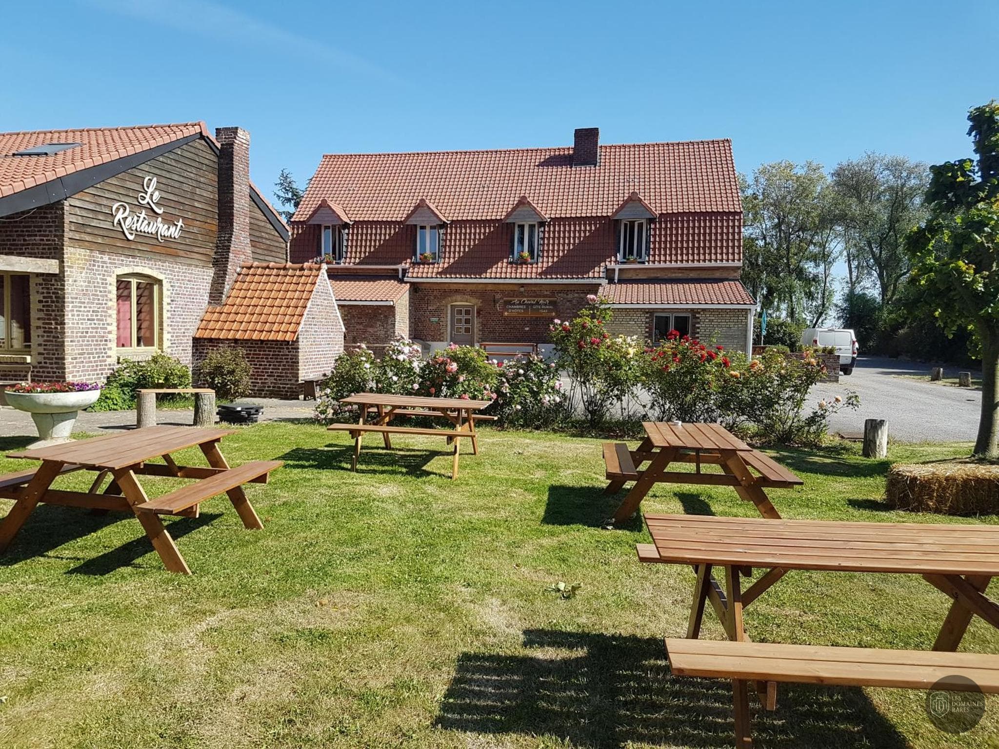 Vue extérieure du lieu Au Cheval Noir à Hoenheim en Grand Est