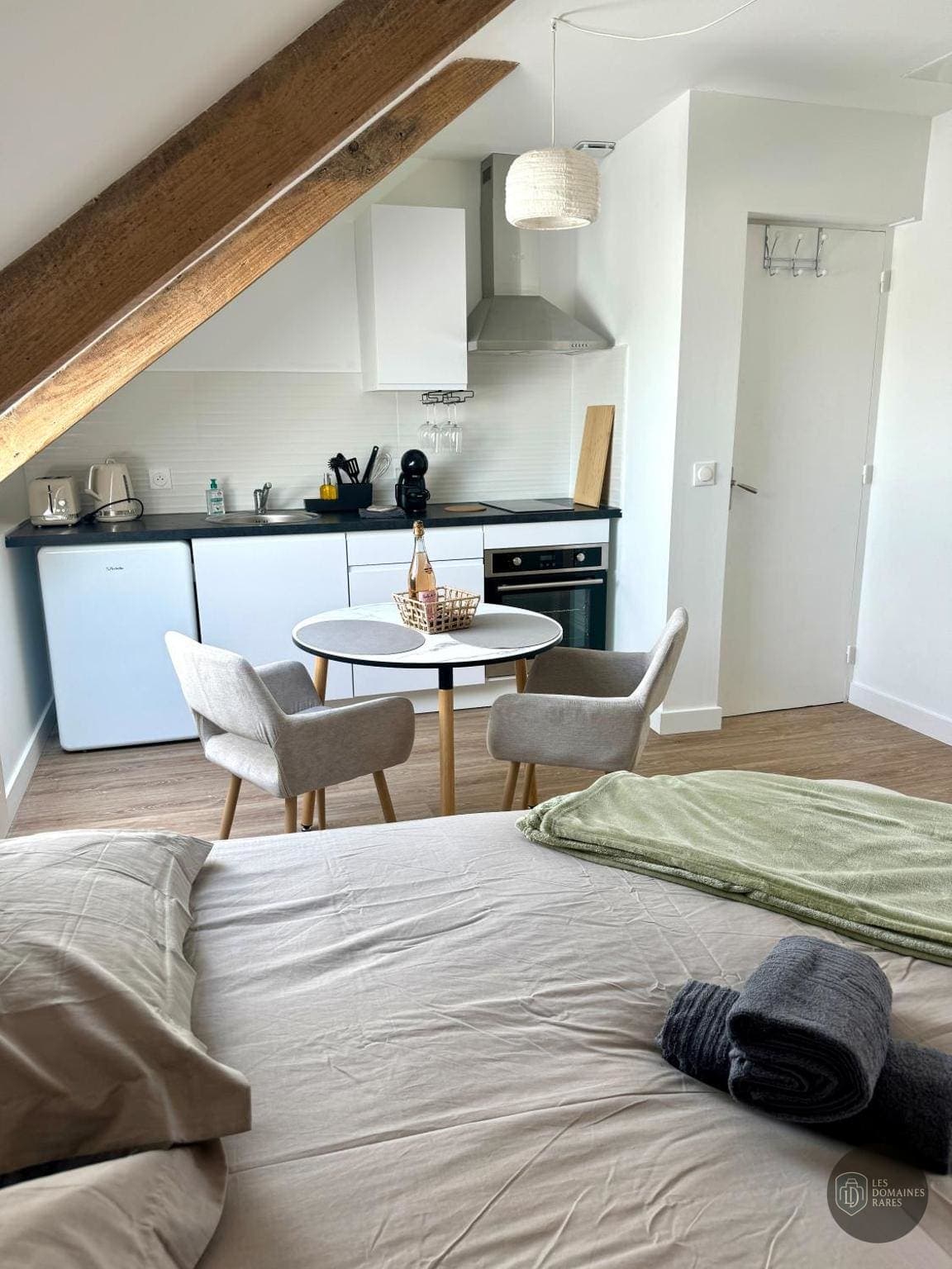 Vue extérieure de l'hôtel Au Grand Air à Vonnas en Auvergne-Rhône-Alpes
