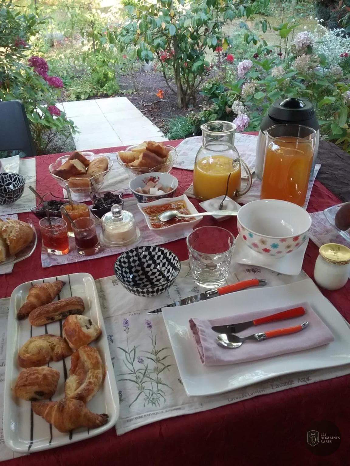 Vue extérieure du lieu Au Jardin de Precy en Hauts-de-France