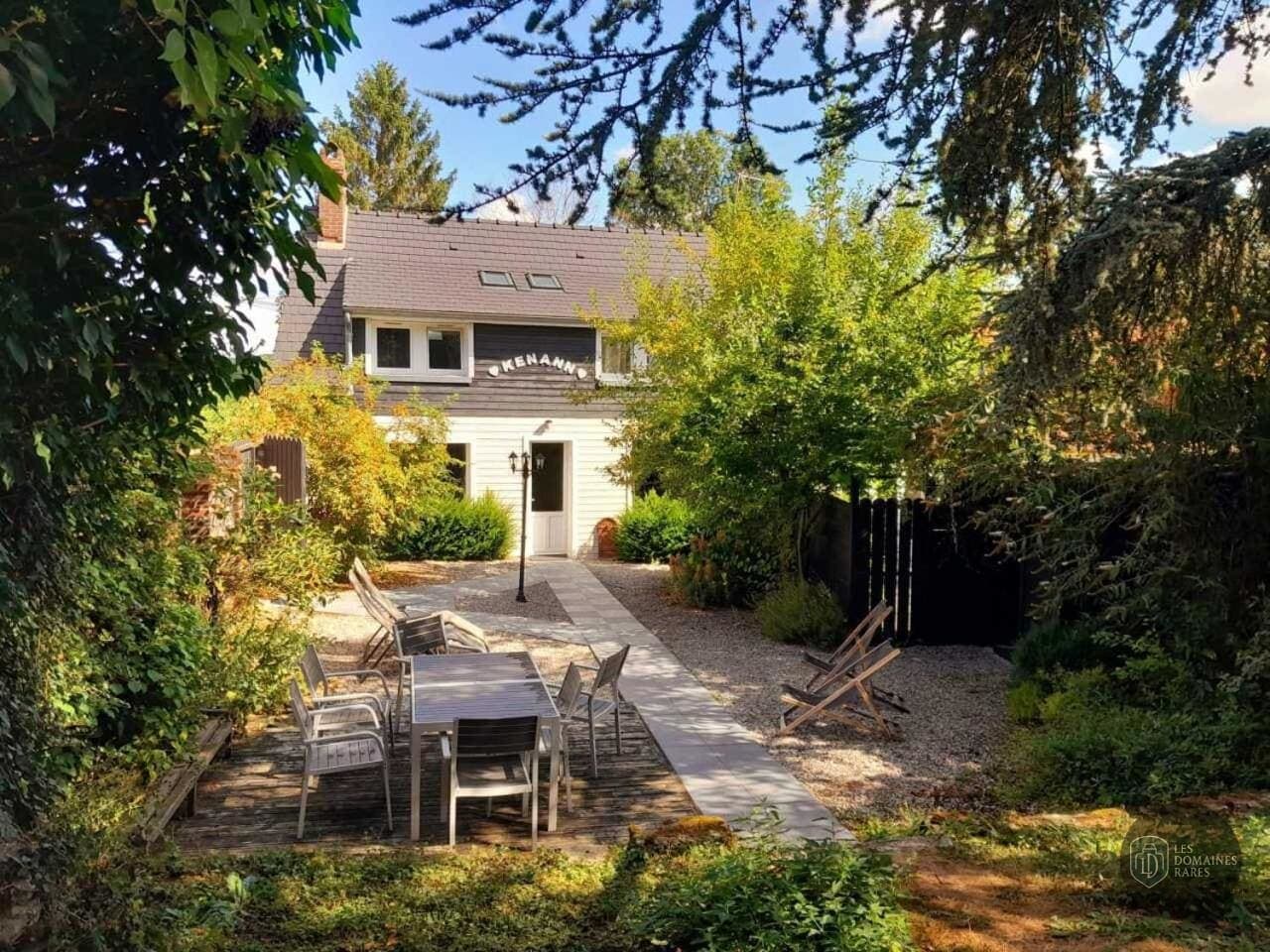 Vue extérieure du lieu Au Refuge des 3 Ours à Beauvais en Hauts-de-France
