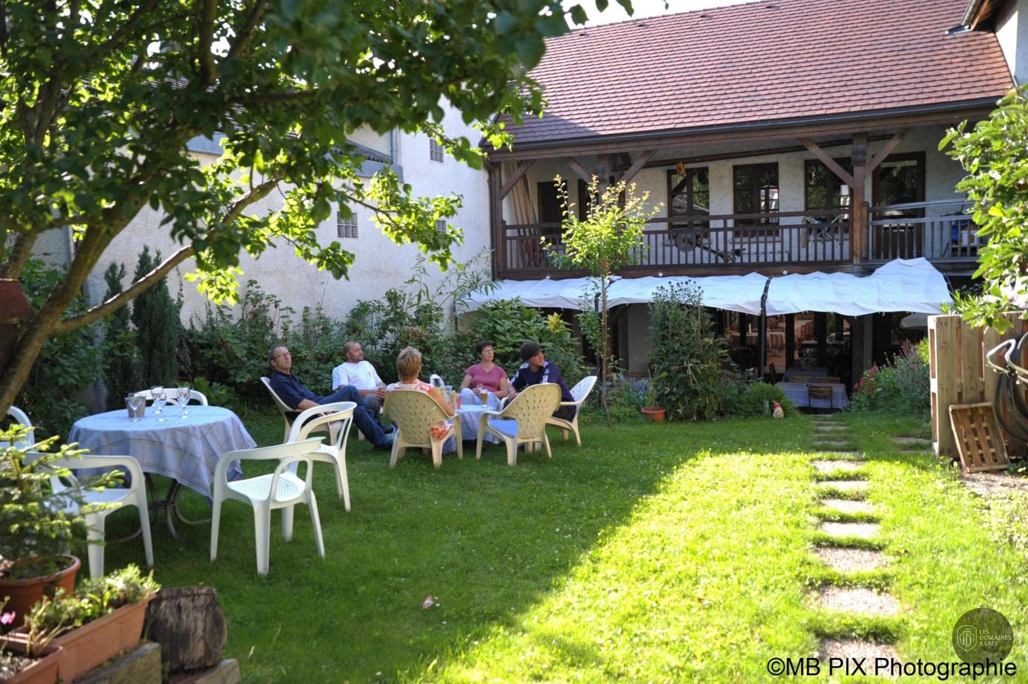 Vue extérieure de l'hôtel Auberge Anthy en Auvergne-Rhône-Alpes