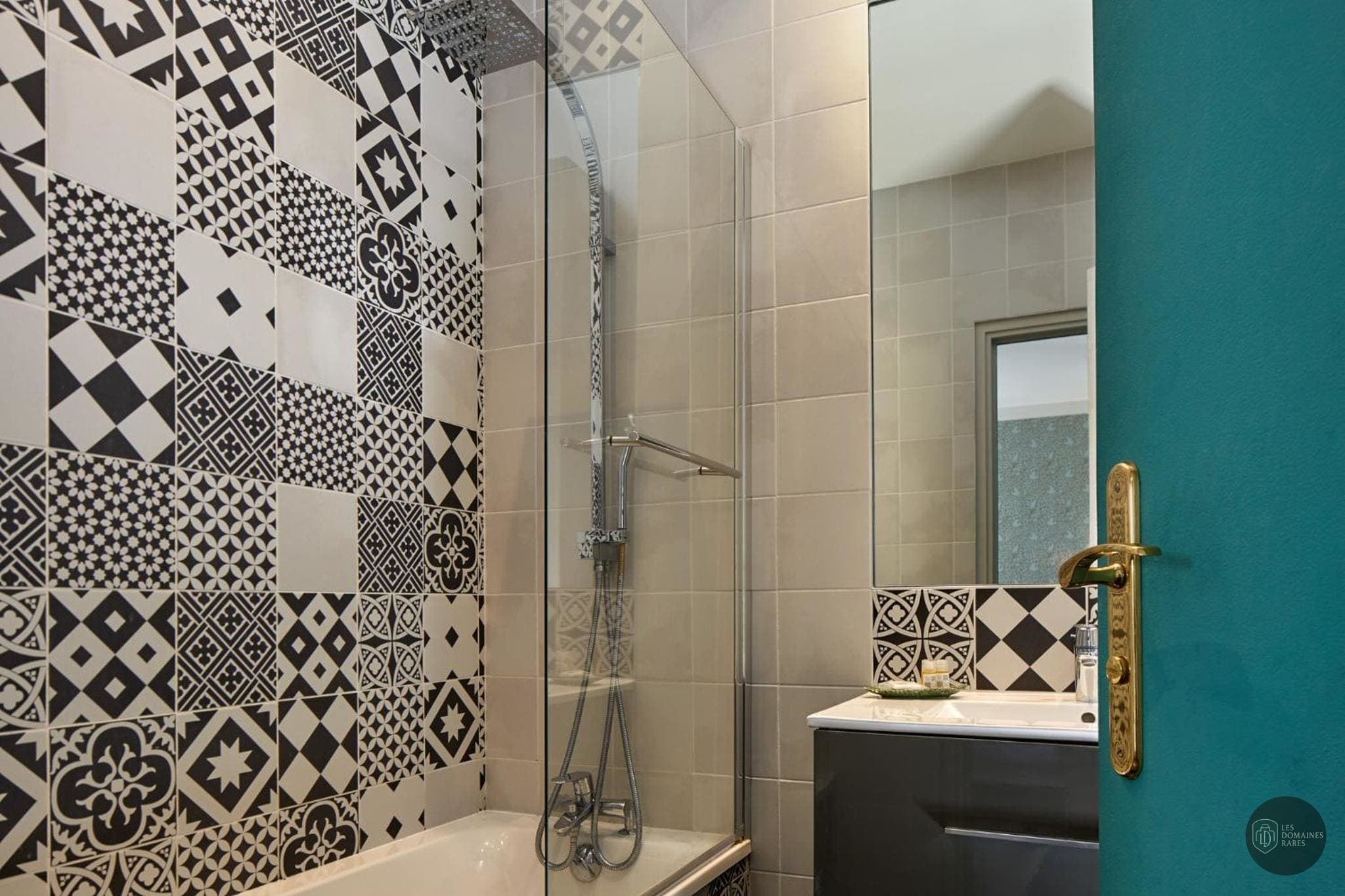 Salle de bain de l'auberge Auberge Etchegorry à Paris en Île-de-France