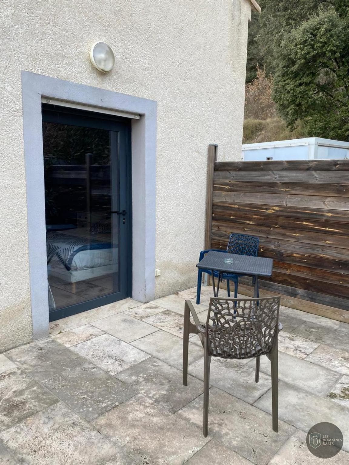 Vue extérieure de l'auberge Auberge Les Galets à Peyruis en Provence-Alpes-Côte d'Azur