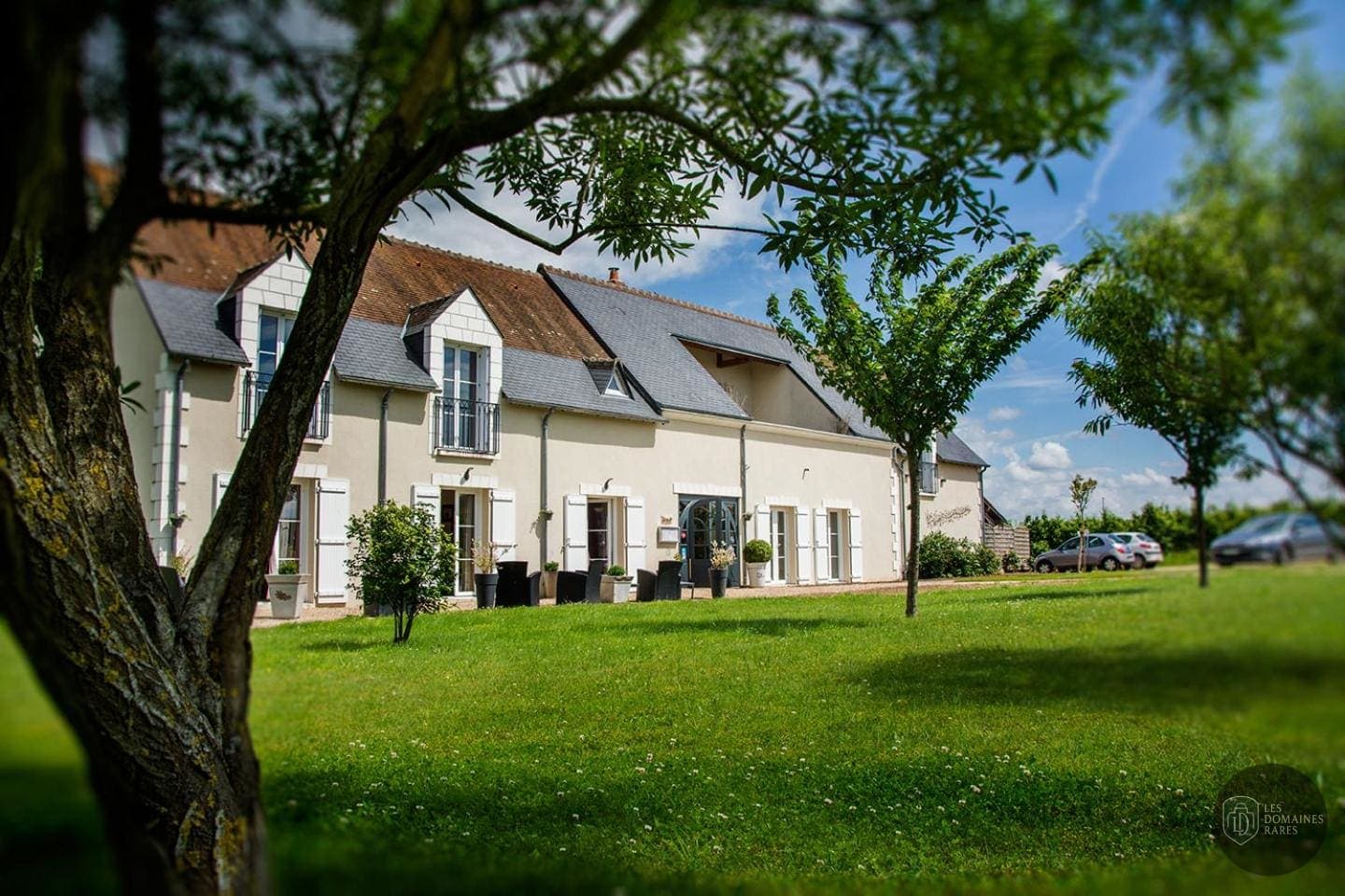 Vue extérieure de l'auberge Auberge Pom'poire en Centre-Val de Loire