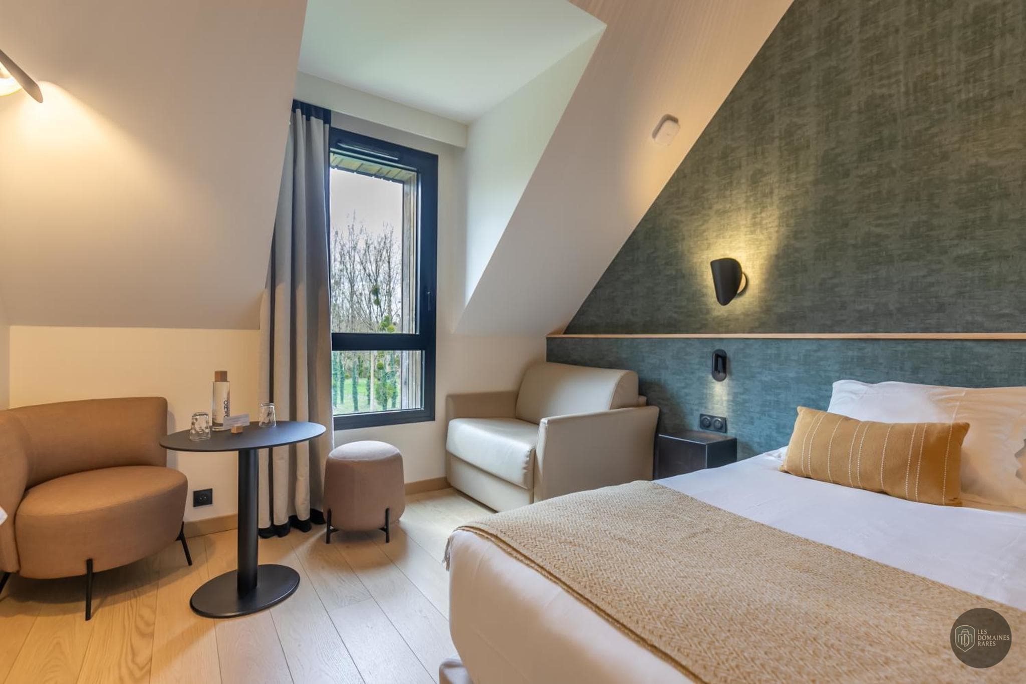 Chambre de l'auberge Auberge de La Roussille à Niort en Nouvelle-Aquitaine - séminaire deux-sèvres (79)