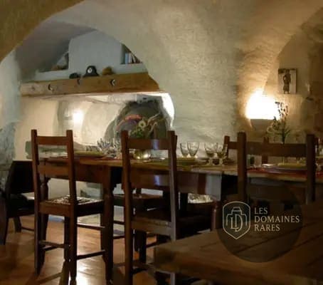 Restaurant du lieu Auberge de Moissieres à Rabou en Provence-Alpes-Côte d'Azur