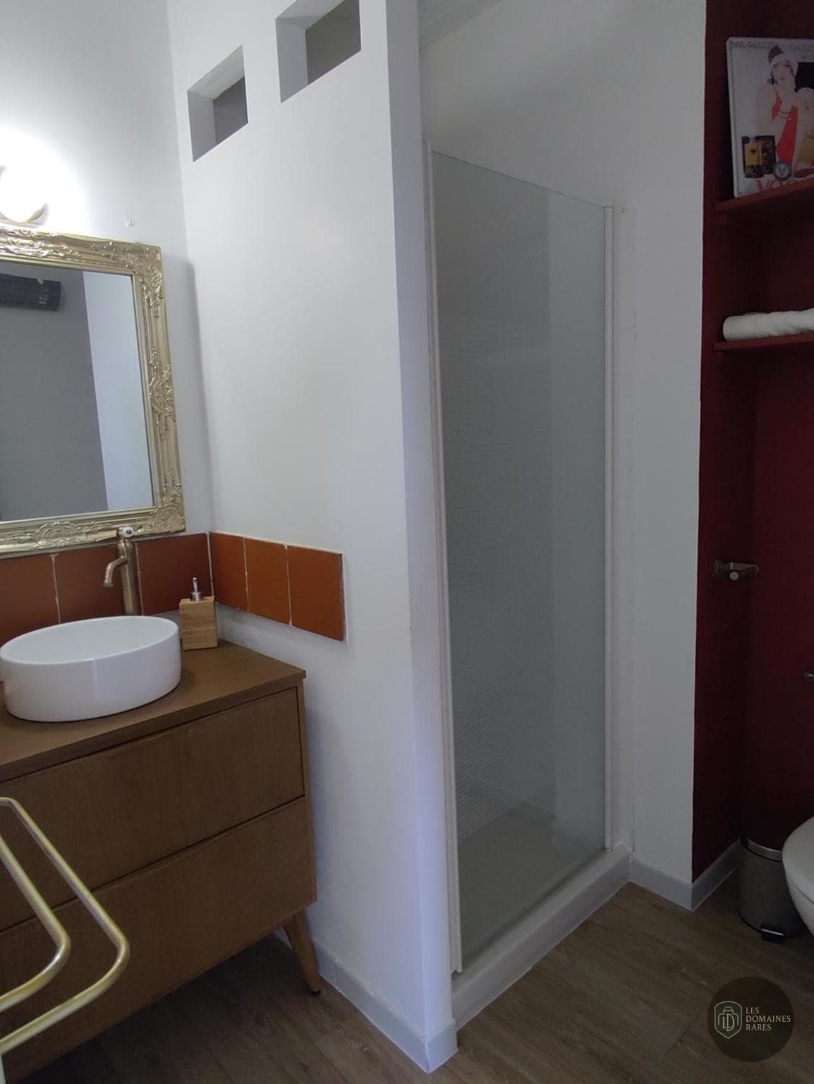 Chambre de l'hôtel Auberge de Tavel à Tavel en Occitanie - séminaire tavel france coordonnées gps latitude : 44.010868