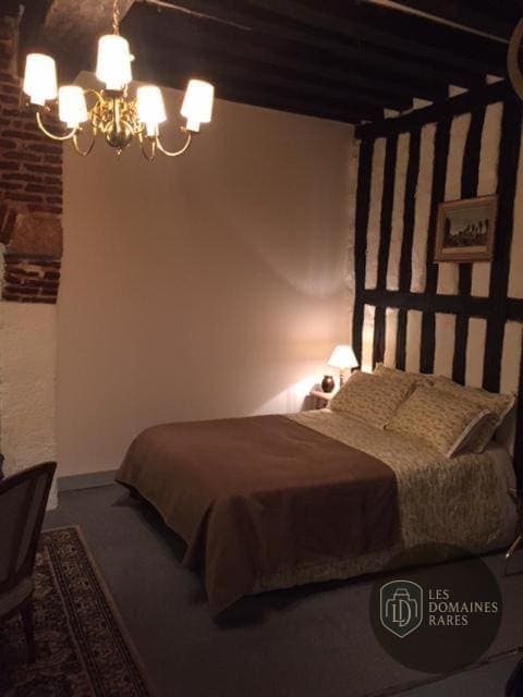 Chambre de l'auberge Auberge de Villechaume en Centre-Val de Loire