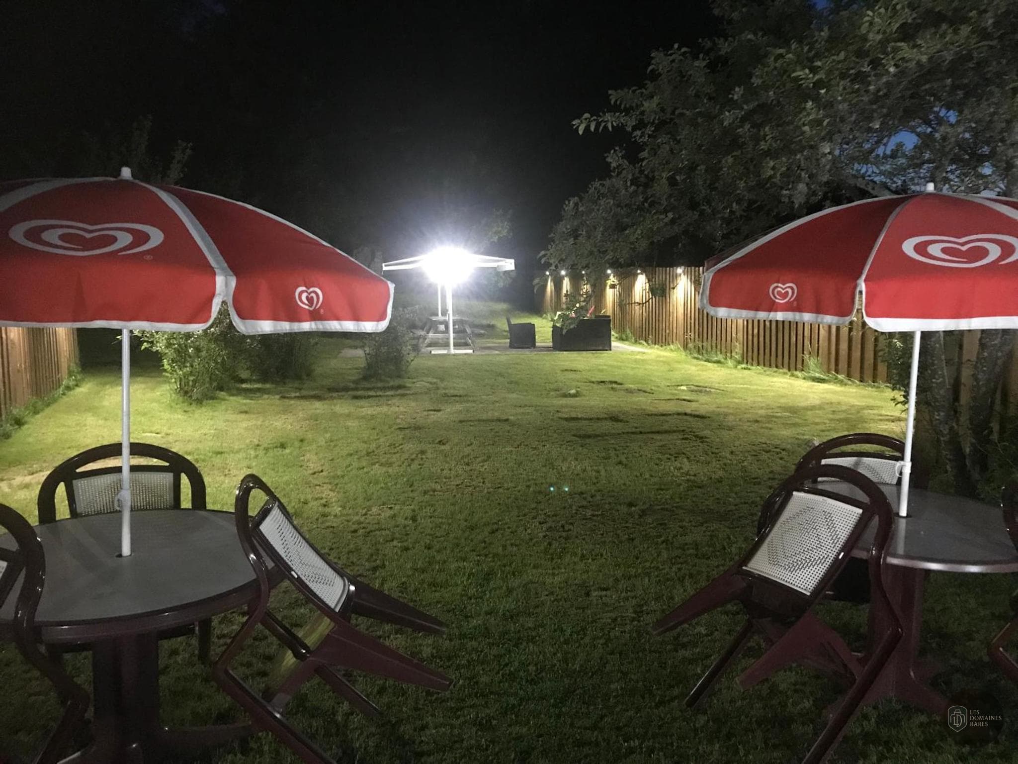 Vue extérieure de l'auberge Auberge de la Poirie à Tendon en Grand Est