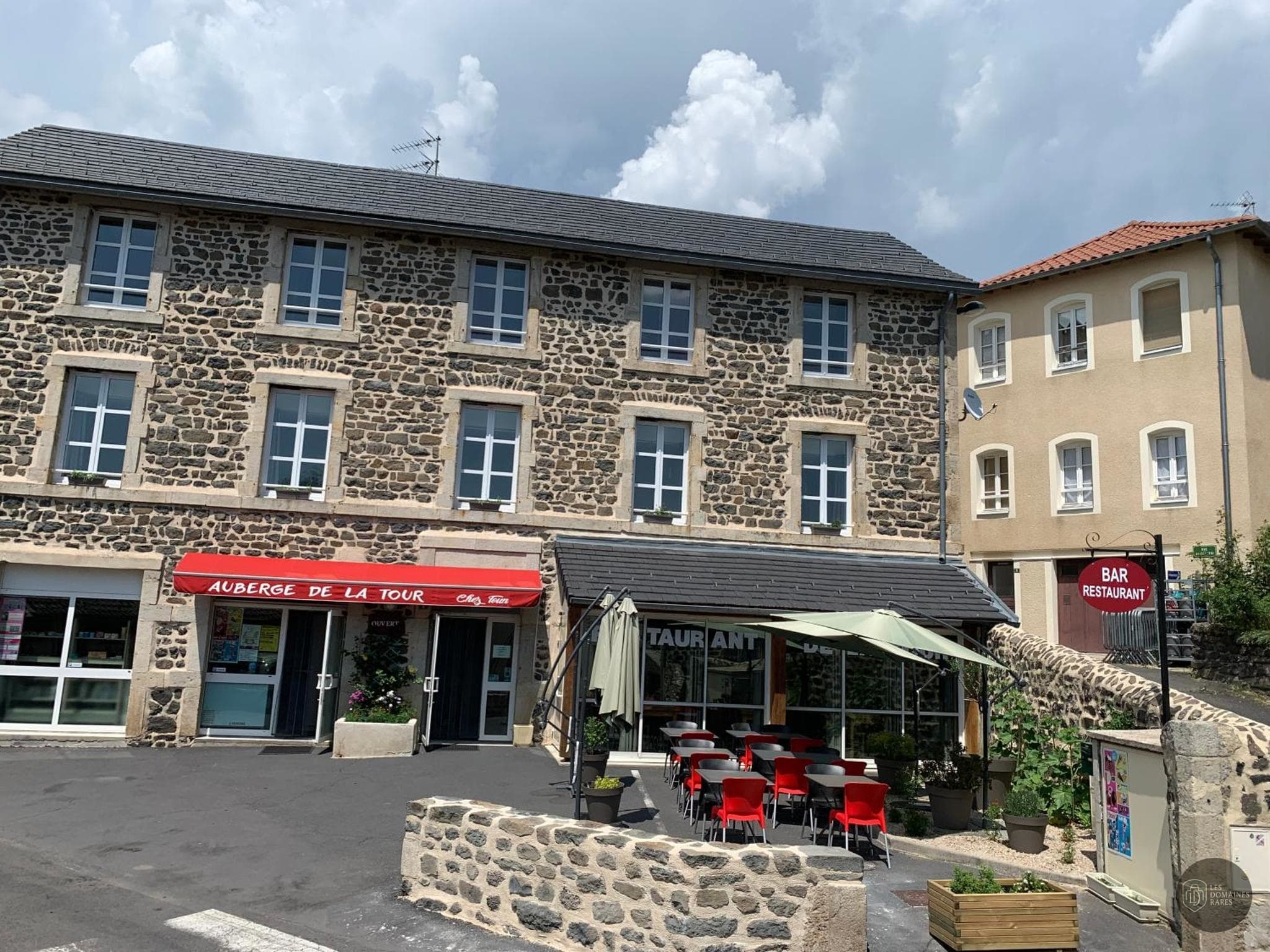 Restaurant de l'auberge Auberge de la Tour à Marcoles en Auvergne-Rhône-Alpes - séminaire marcolès, france