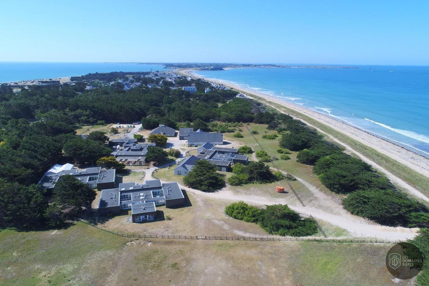 Vue extérieure de l'auberge Auberge des Dunes en Bretagne