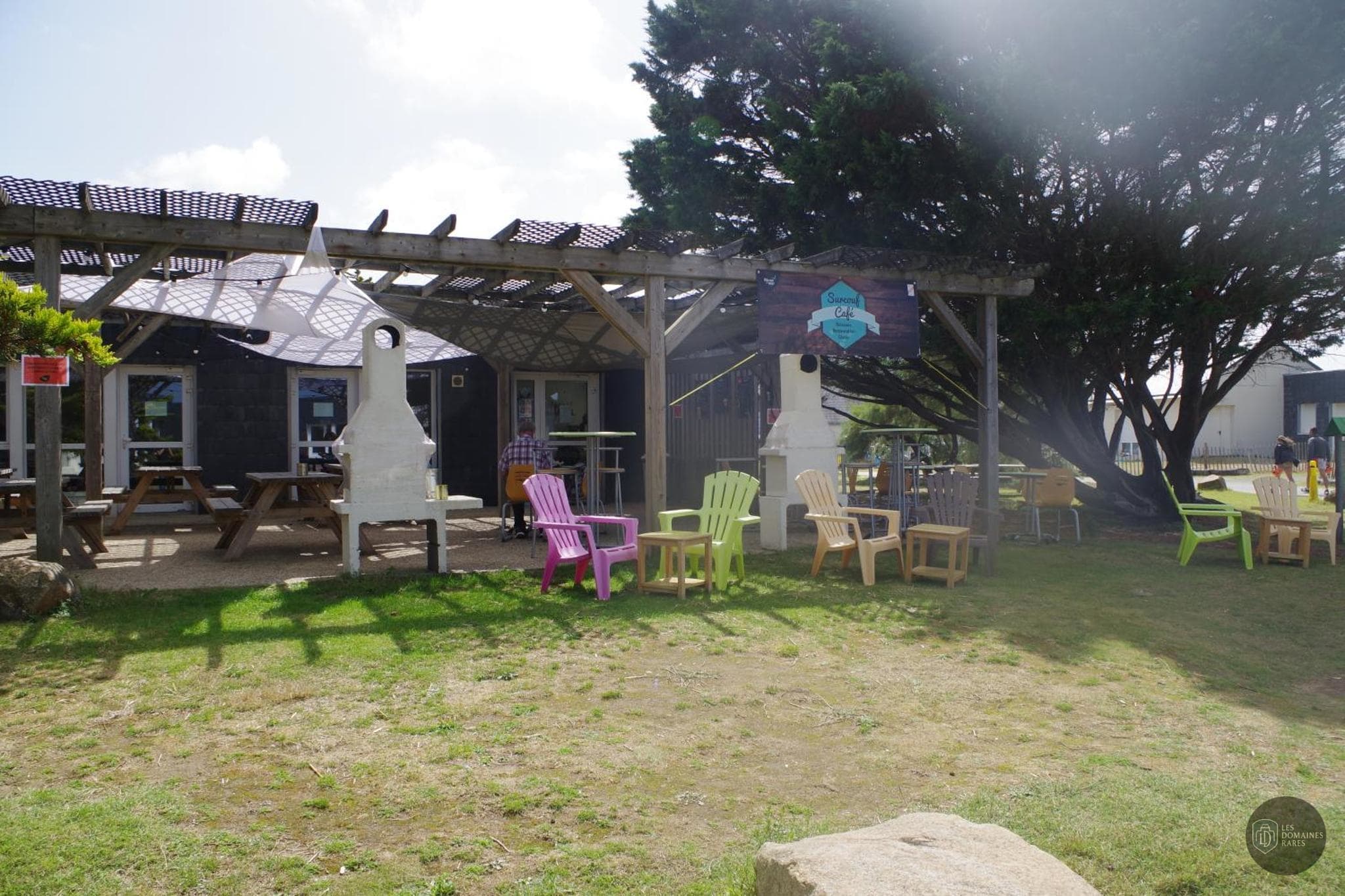 Vue extérieure de l'auberge Auberge des Dunes en Bretagne