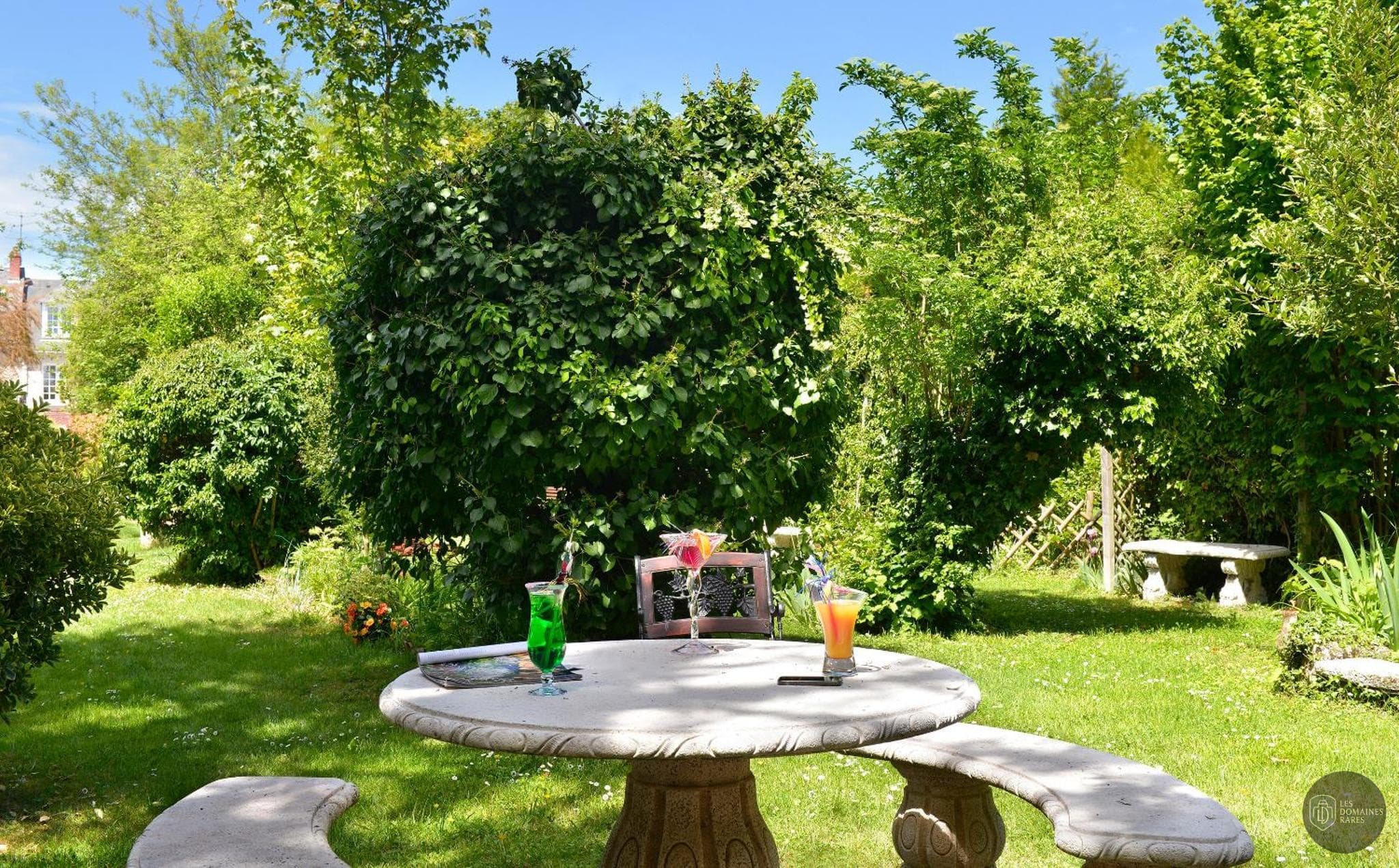 Vue extérieure de l'auberge Auberge du Centre à Chitenay en Centre-Val de Loire