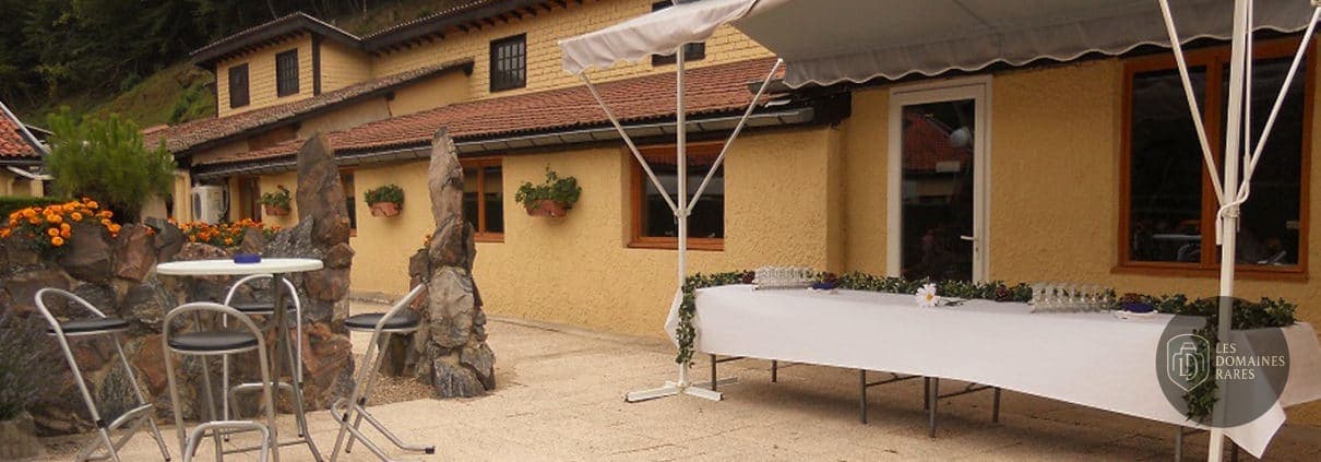 Vue extérieure de l'auberge Auberge du Garon à Brignais en Auvergne-Rhône-Alpes