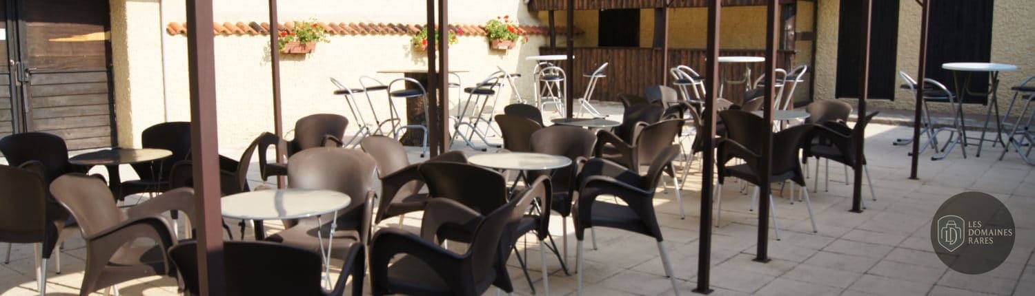 Vue extérieure de l'auberge Auberge du Garon à Brignais en Auvergne-Rhône-Alpes