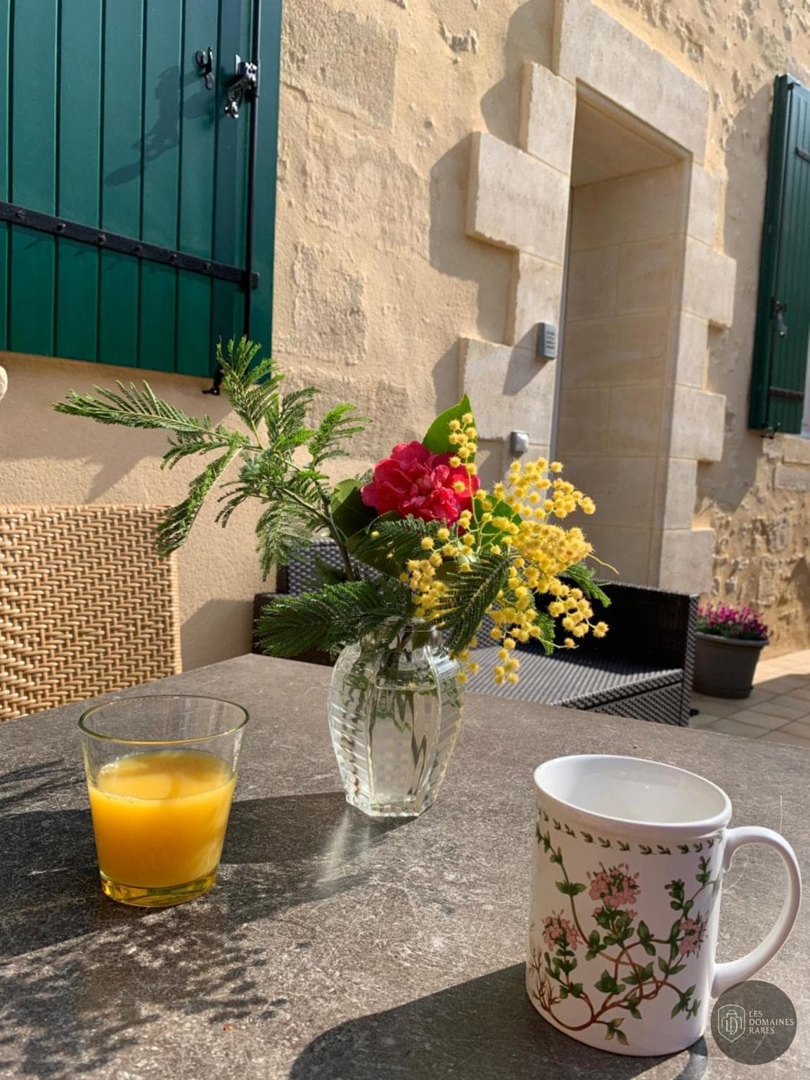 Vue extérieure de l'hôtel Auberge du Porche à Blaye en Nouvelle-Aquitaine