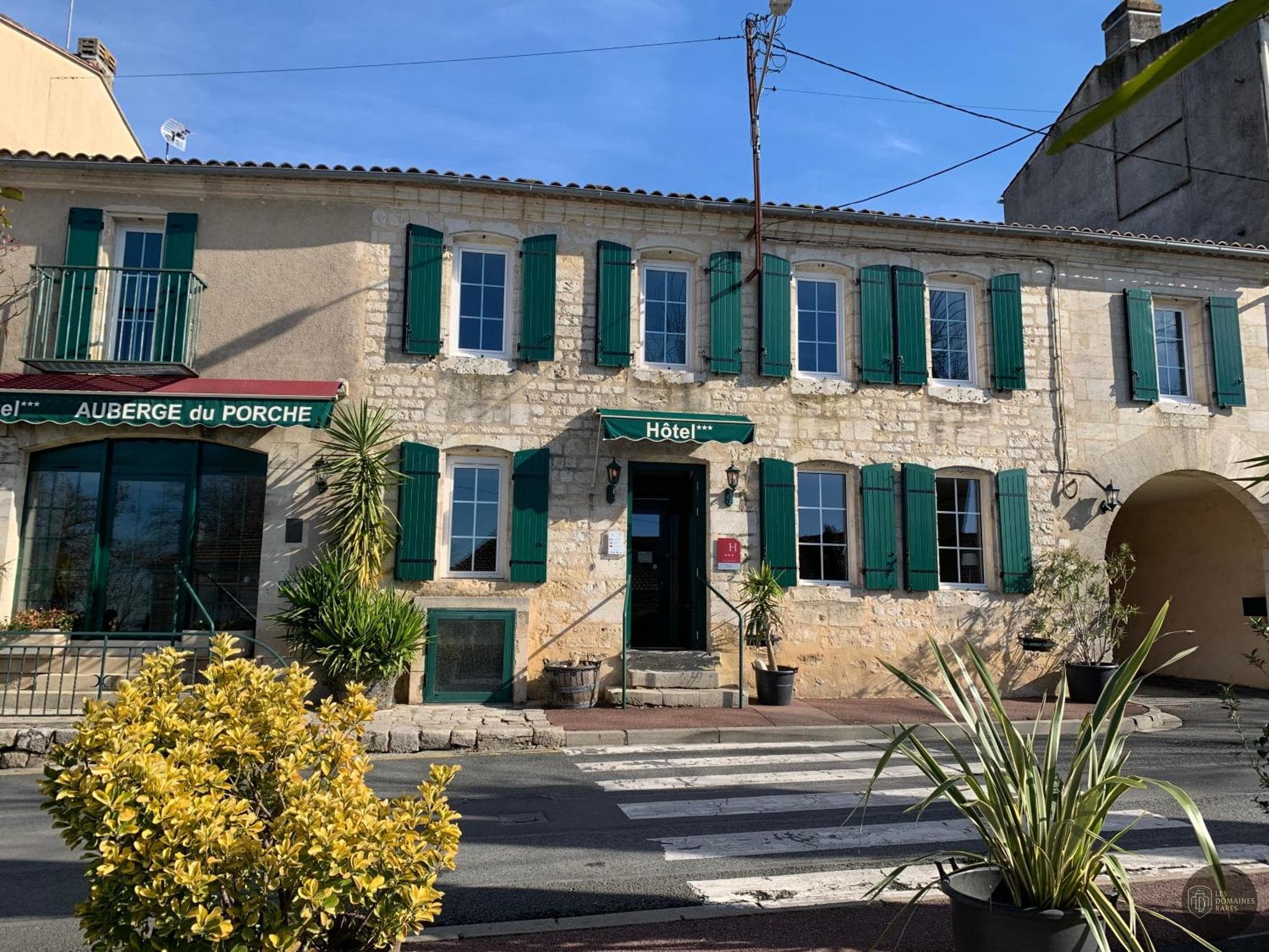Vue extérieure de l'hôtel Auberge du Porche à Blaye en Nouvelle-Aquitaine