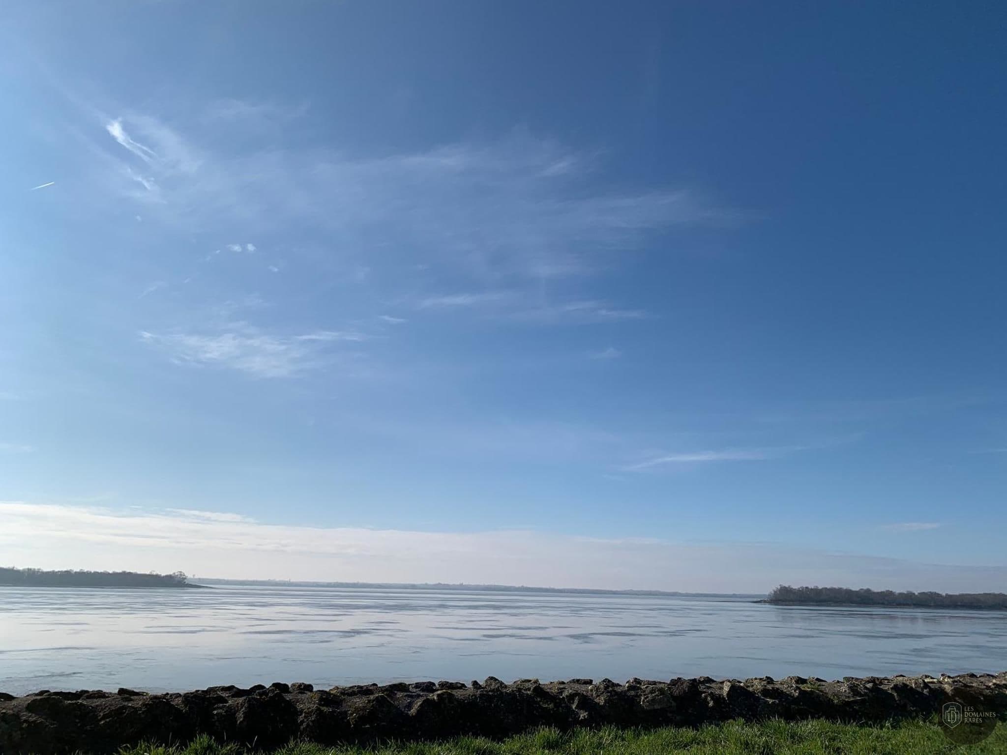 Vue extérieure de l'hôtel Auberge du Porche à Blaye en Nouvelle-Aquitaine