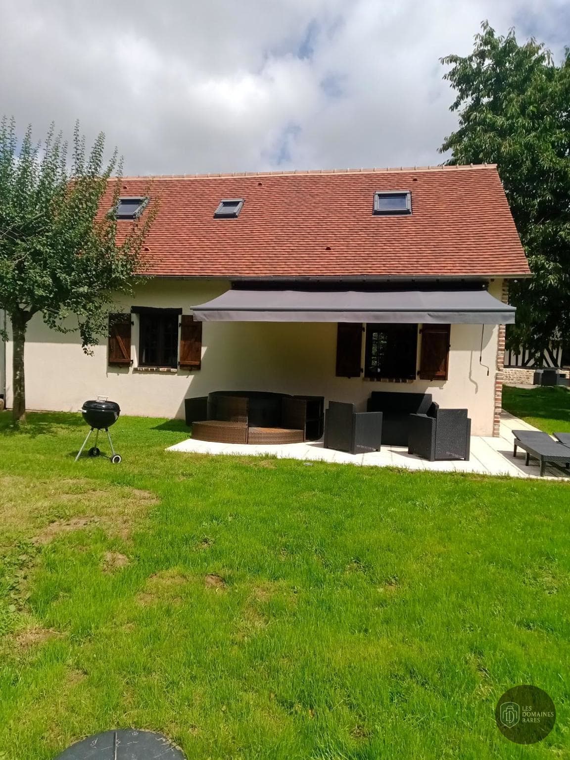 Vue extérieure de l'auberge Auberge du Pressoir à Lucey en Grand Est